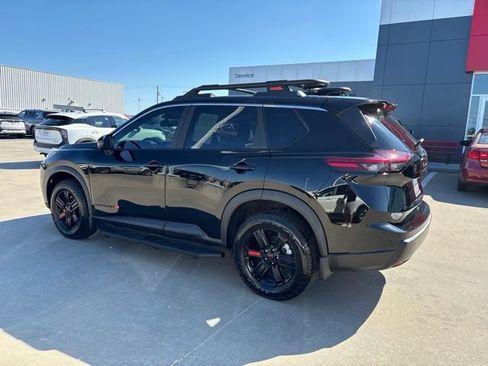 Used 2025 Nissan Rogue SV w/ Rock Creek Premium Package AWD/4WD image 4
