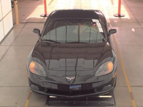 Used 2007 Chevrolet Corvette Convertible w/ Preferred Equipment Group image 3