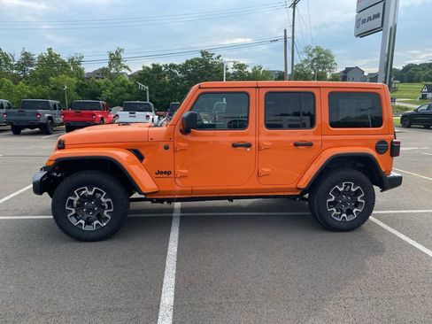 New 2025 Jeep Wrangler Unlimited Sahara w/ Safety Group AWD/4WD image 6