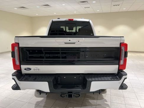 New 2025 Ford F250 Platinum AWD/4WD image 4