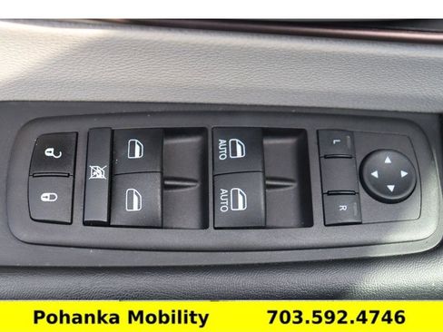 Used 2023 Chrysler Voyager LX FWD image 21