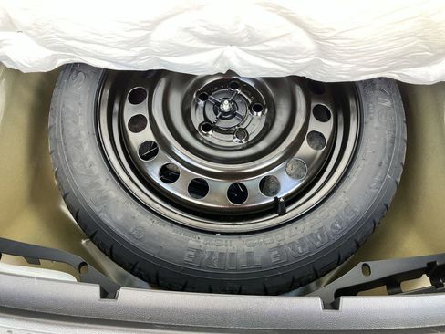 Used 2025 Ford Explorer Platinum w/ Ultimate Package image 33