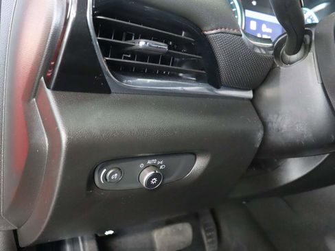 Used 2023 Chevrolet Traverse RS image 16