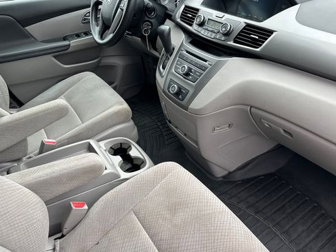 Used 2016 Honda Odyssey LX image 14