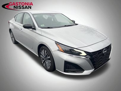 Used 2024 Nissan Altima 2.5 SV