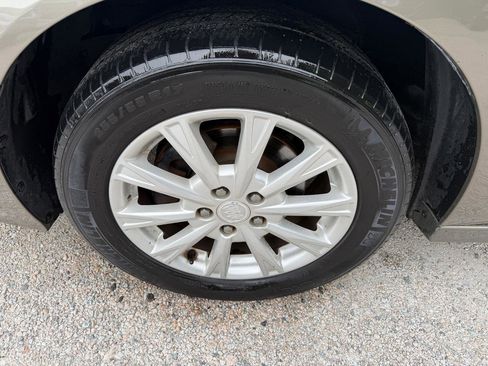 Used 2010 Buick Lucerne CXL FWD image 8