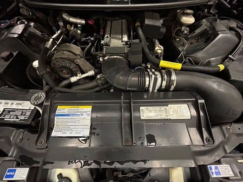 Used 1997 Chevrolet Camaro Z28 w/ Preferred Equipment Group 2 image 9