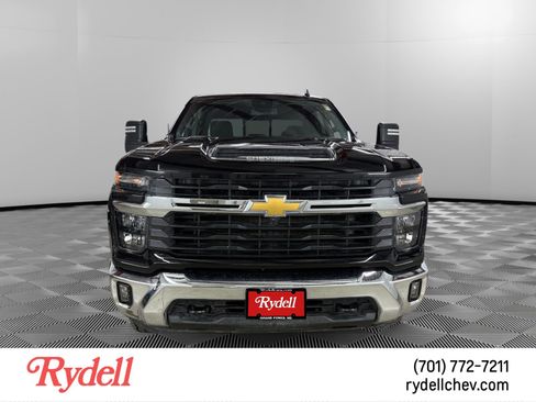 Used 2024 Chevrolet Silverado 2500 LT w/ Safety Package AWD/4WD image 8
