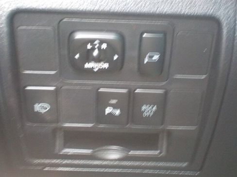 Used 2010 Toyota Land Cruiser image 23