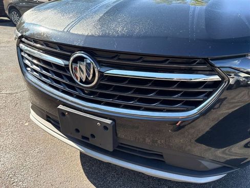 Used 2022 Buick Envision Essence w/ Technology Package II image 17