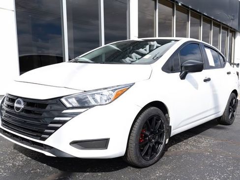 Used 2024 Nissan Versa S w/ Trunk Package image 3