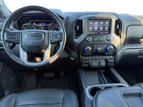 Used 2021 GMC Sierra 1500 Denali w/ Denali Ultimate Package AWD/4WD image 11