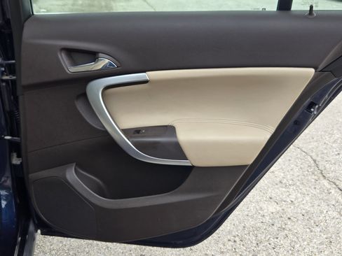 Used 2016 Buick Regal Premium FWD image 26