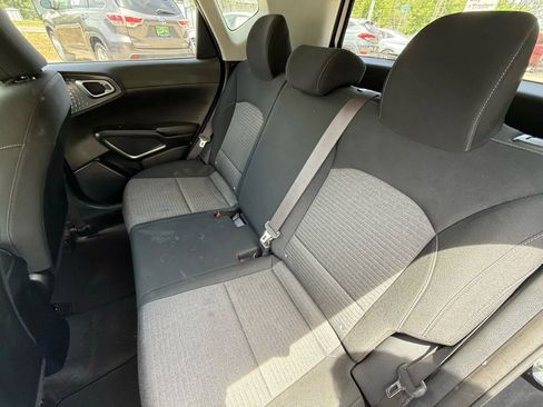 Used 2021 Kia Soul S image 15