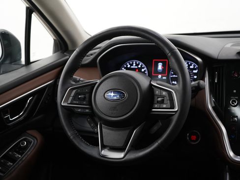 Used 2020 Subaru Outback Touring w/ Popular Package #2 image 13