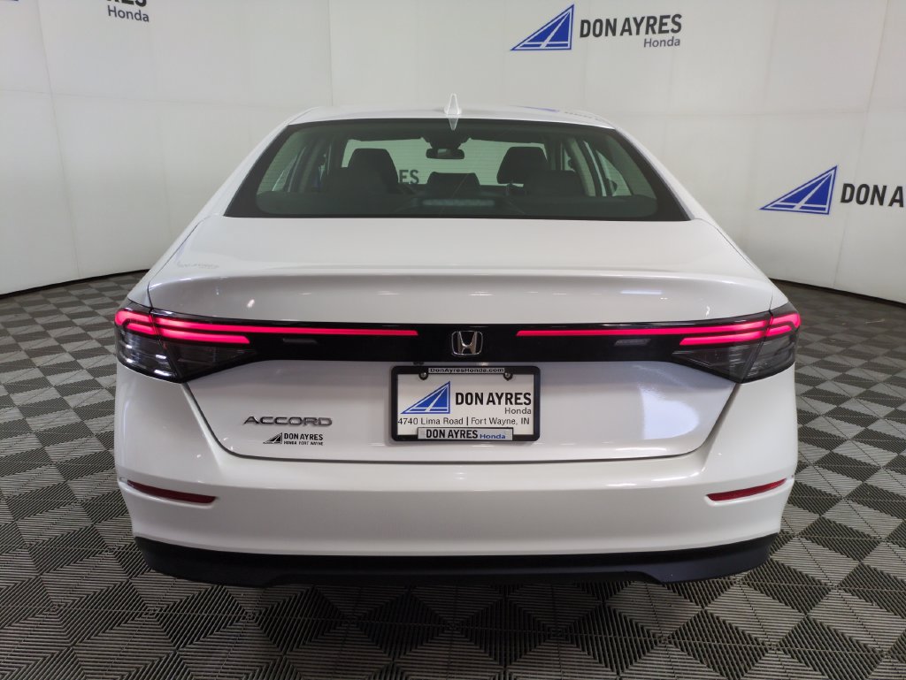 Certified 2025 Honda Accord LX image 5