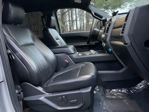 Used 2020 Ford Expedition XLT w/ Equipment Group 202A image 20