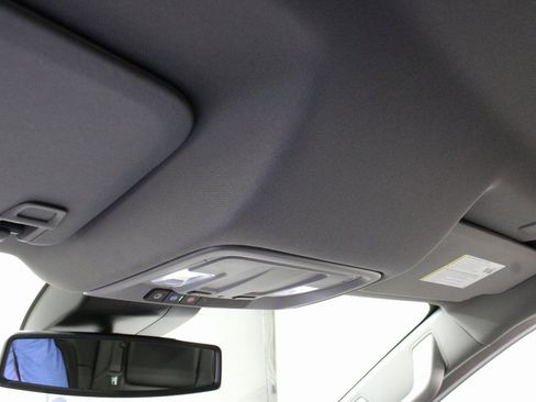 Used 2024 GMC Sierra 1500 SLT image 19