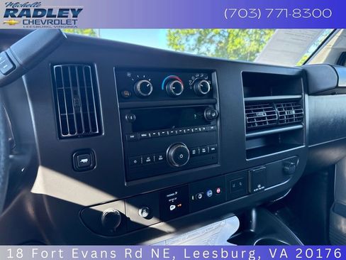 Used 2024 Chevrolet Express 3500 LT w/ LT Preferred Equipment Group image 18