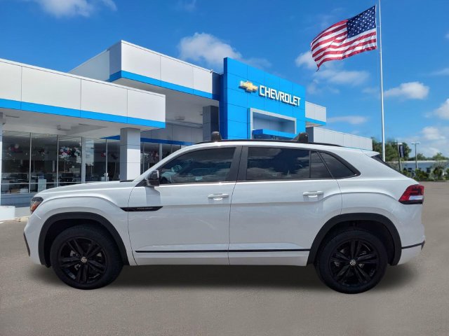 Used 2023 Volkswagen Atlas Cross Sport SEL R-Line AWD/4WD image 5