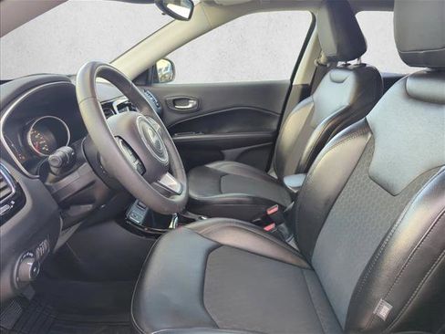 Used 2021 Jeep Compass Latitude image 16