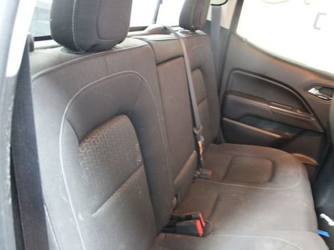 Used 2016 GMC Canyon SLE w/ SLE Convenience Package RWD image 9