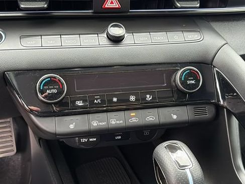 Used 2025 Hyundai Elantra N FWD image 17