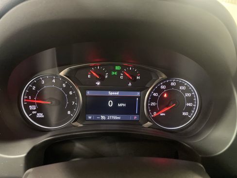 Used 2024 GMC Terrain SLT image 19