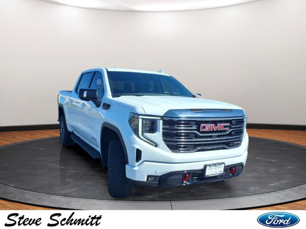 Used 2024 GMC Sierra 1500 AT4 w/ Technology Package AWD/4WD image 28
