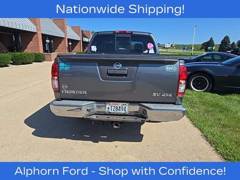 Used 2016 Nissan Frontier SV AWD/4WD image 6