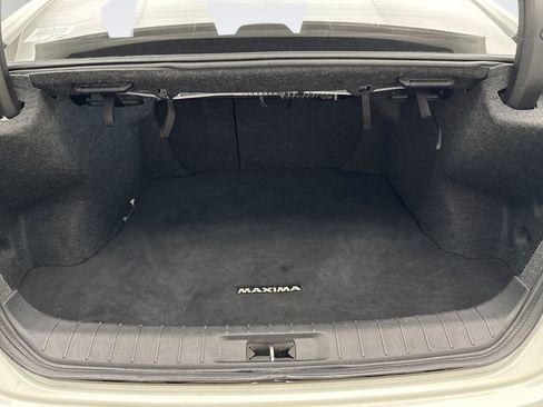 Used 2023 Nissan Maxima SR w/ Sport Mat Group FWD image 23