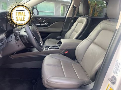 Certified 2023 Lincoln Corsair Reserve w/ Equipment Group 201A image 10