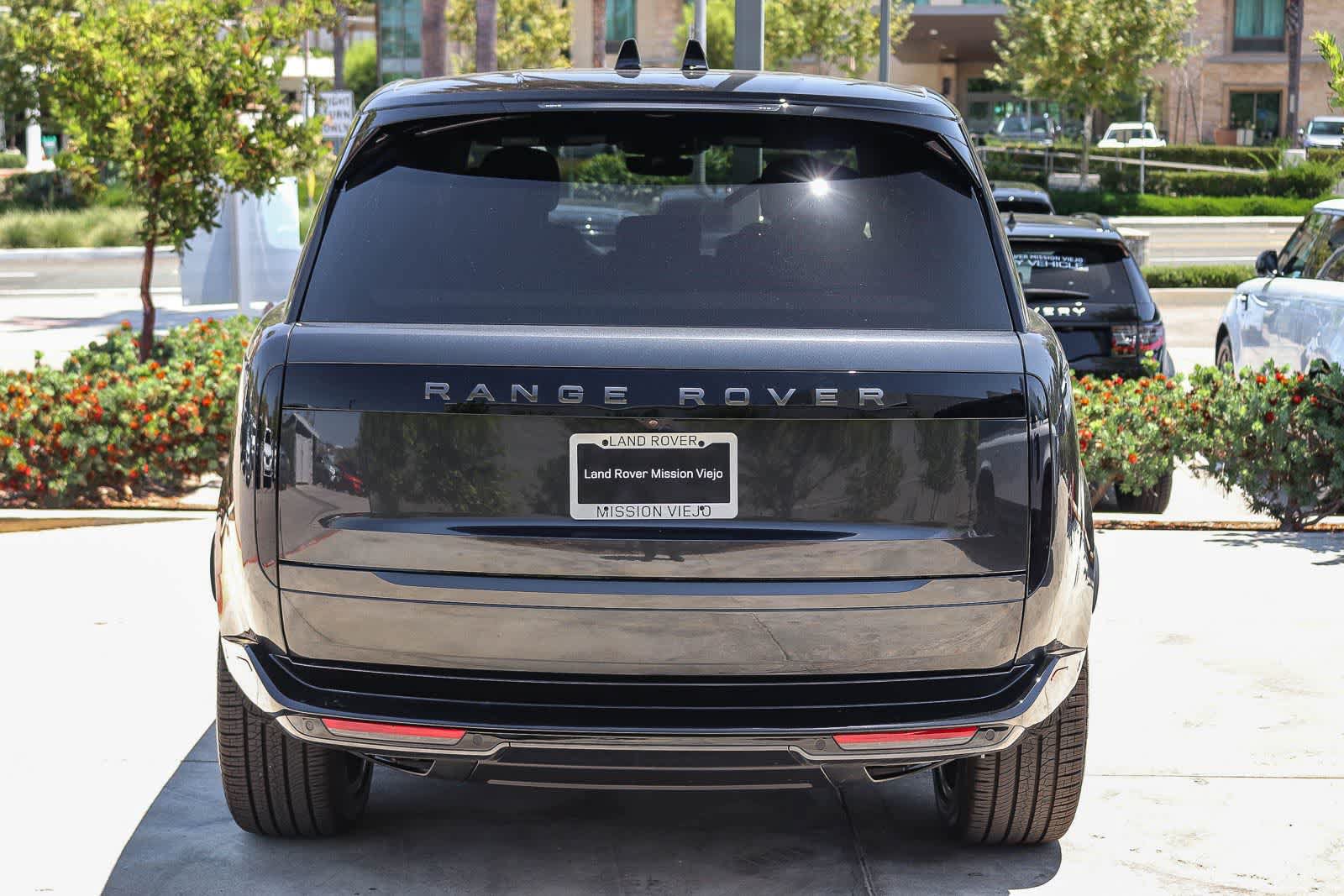 New 2026 Land Rover Range Rover Long Wheelbase SE AWD/4WD image 5