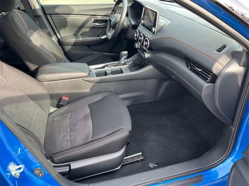 Certified 2025 Nissan Sentra SR image 23