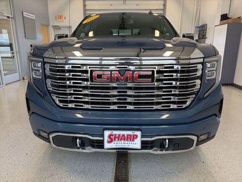 Used 2025 GMC Sierra 1500 Denali AWD/4WD image 5