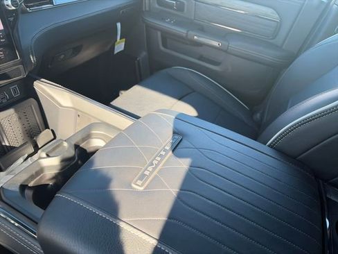 New 2025 RAM 2500 Limited image 43