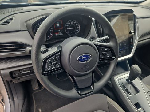 Used 2025 Subaru Crosstrek 2.0i Premium image 10