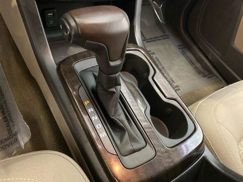 Used 2015 GMC Canyon SLE w/ SLE Convenience Package AWD/4WD image 16