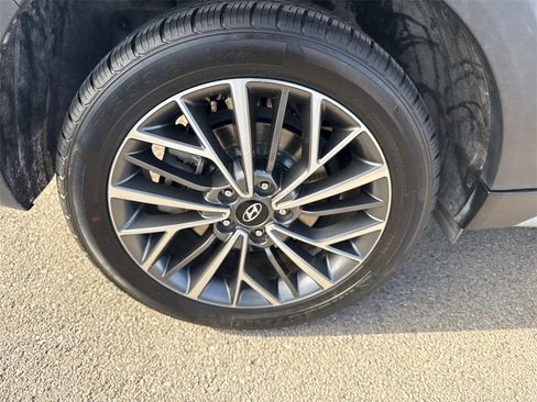 Used 2021 Hyundai Tucson Limited image 11