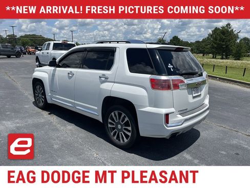 Used 2016 GMC Terrain Denali FWD image 3