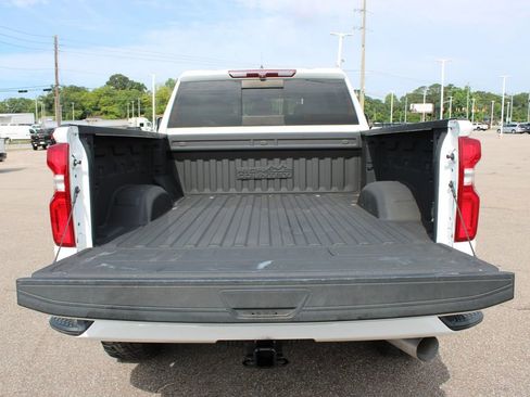 Used 2022 Chevrolet Silverado 2500 High Country w/ Safety Package II AWD/4WD image 19