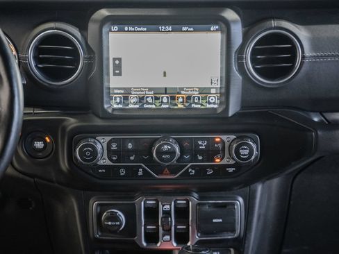 Used 2021 Jeep Wrangler Unlimited Sahara w/ Dual Top Group AWD/4WD image 21