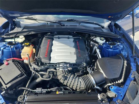 Used 2021 Chevrolet Camaro LT image 13