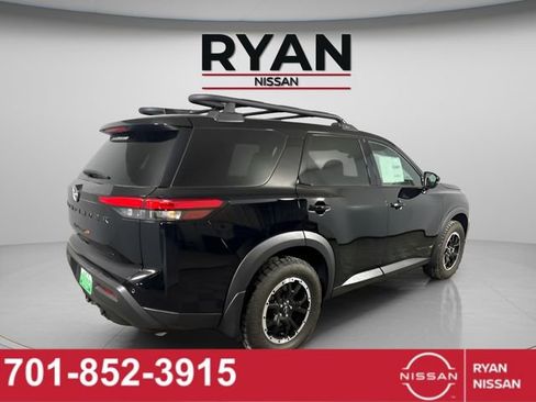 New 2025 Nissan Pathfinder Rock Creek image 5