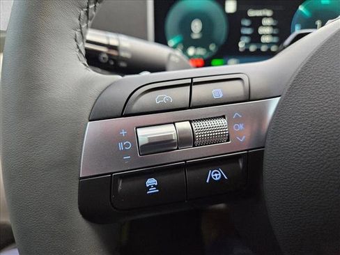 New 2026 Hyundai Tucson Limited image 15