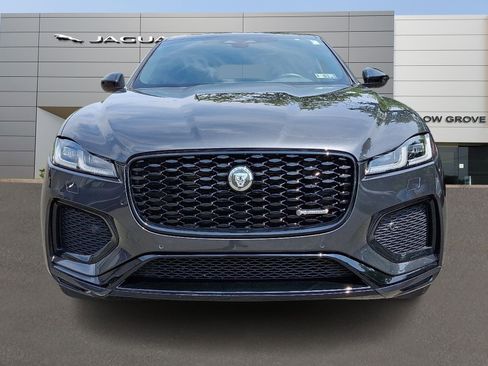 Certified 2025 Jaguar F-PACE R-Dynamic S image 8