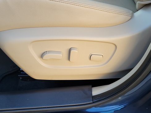 Used 2016 Nissan Rogue SL image 20