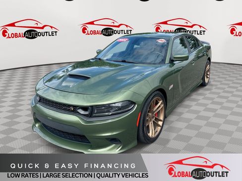 Used 2022 Dodge Charger Scat Pack w/ Plus Group RWD image 1