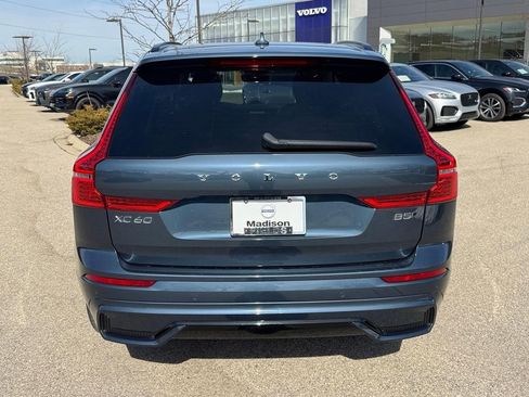 Certified 2025 Volvo XC60 B5 Plus image 3