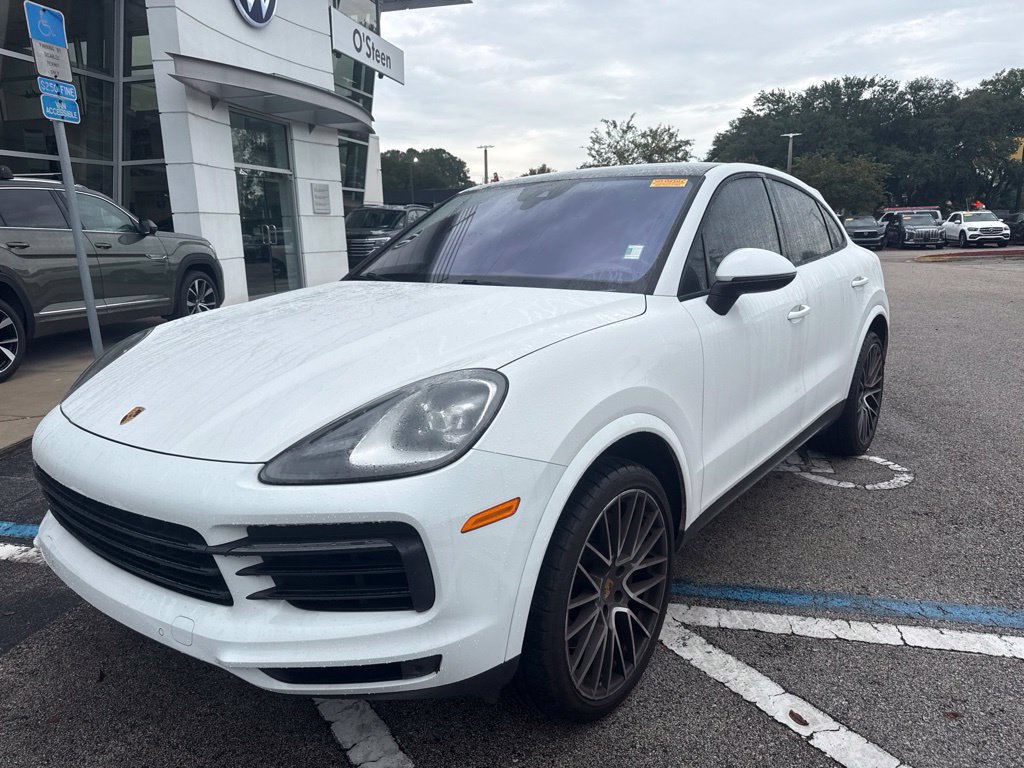 Used 2021 Porsche Cayenne Coupe AWD/4WD image 1
